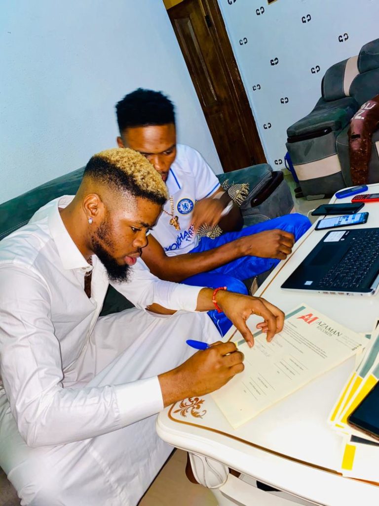 A1CB5C20 D5BE 422D B0C3 3D6C14929287