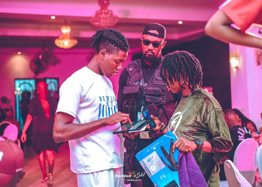 Critic Circle (Director Ray)