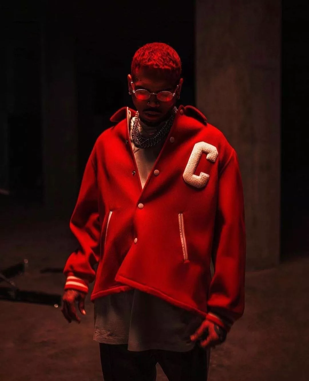 Spinall, a well-known artist in the Nigerian music industry, is excited to announce the release of his latest single, "Bunda." This highly-anticipated track features the talented Kemuel and the popular King Baddo, Olamide.