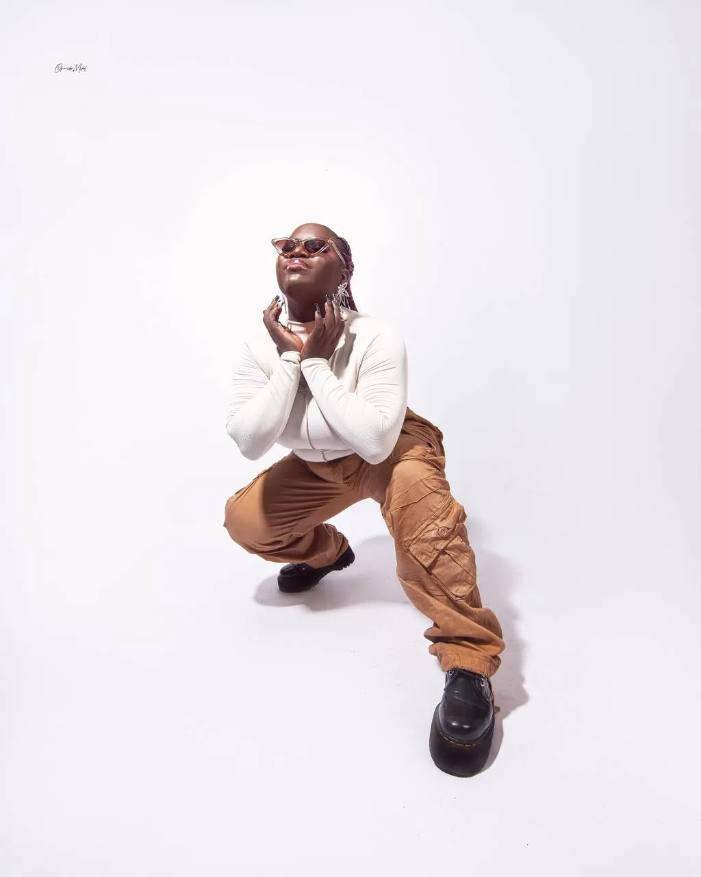 Eniòlaa, the talented "King Kong" crooner hailing from Abeokuta, takes center stage with her much-anticipated debut EP, All of Eniolaa, a Fusion of Emotion and Artistry.