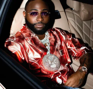 Davido Critic Circle