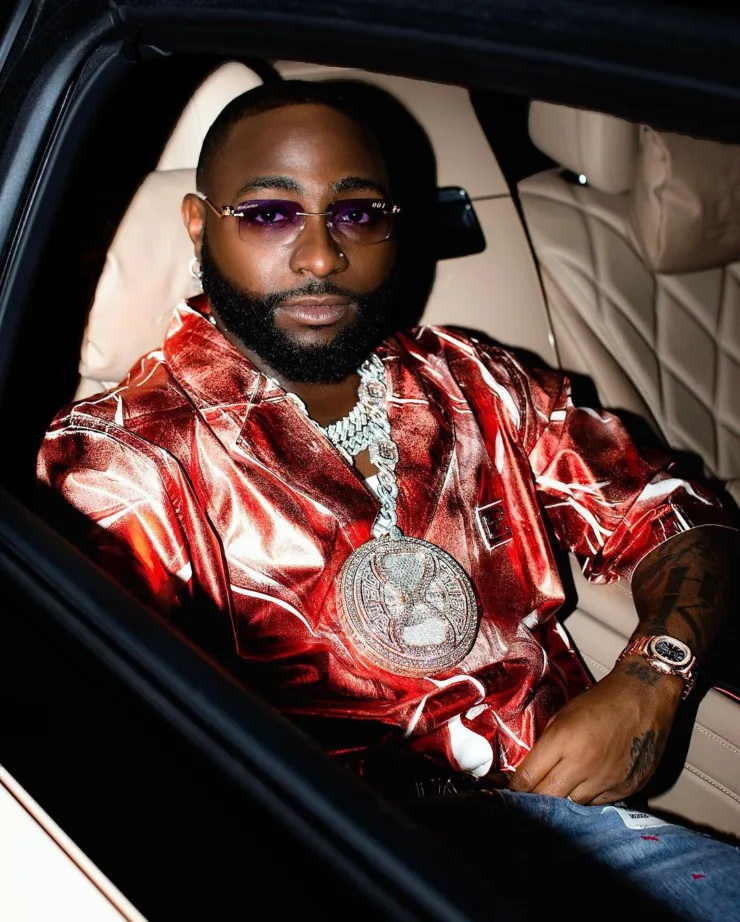 Davido Critic Circle