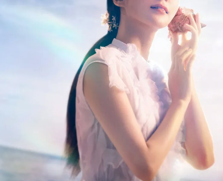 In the series, Castaway Diva - Fifteen years after being stranded on a remote island, an aspiring singer reenters society, stopping at nothing to pursue her dream of becoming a diva.