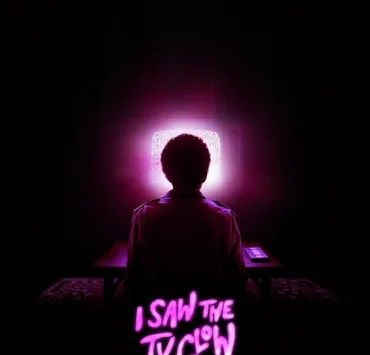 In the movie, I Saw the TV Glow - Teenager Owen is just trying to make it through life in the suburbs when his classmate introduces him to a mysterious late-night TV show — a vision of a supernatural world beneath their own. In the pale glow of the television, Owen’s view of reality begins to crack.