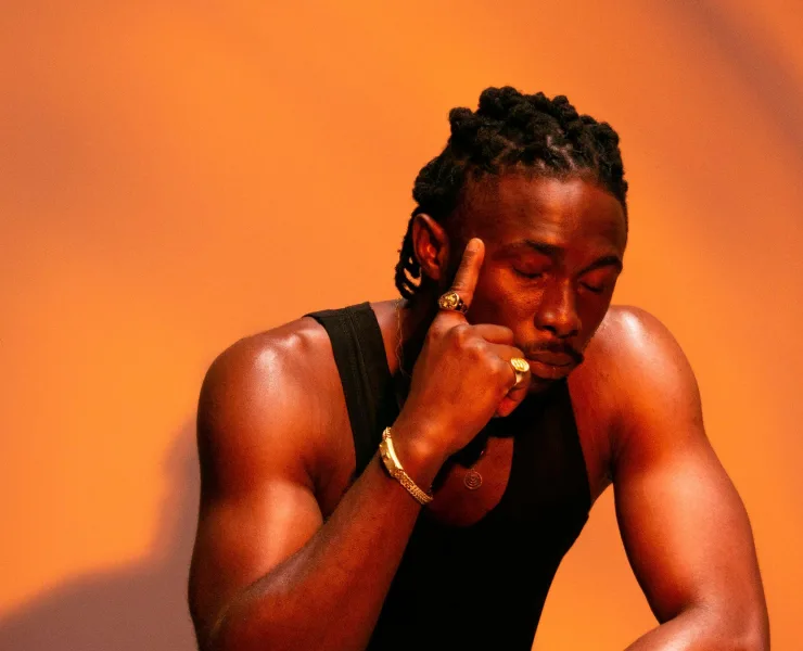 YiYi Pasha Carterstrophy, the trailblazing music outfit, proudly announces the debut of their latest artist, YiYi Pasha, with the release of his new single, "Concur."