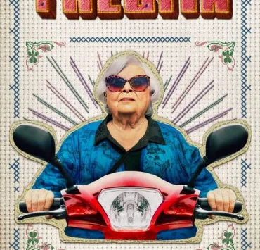 young-woman-and-the-sea-hollywood-movie (1)