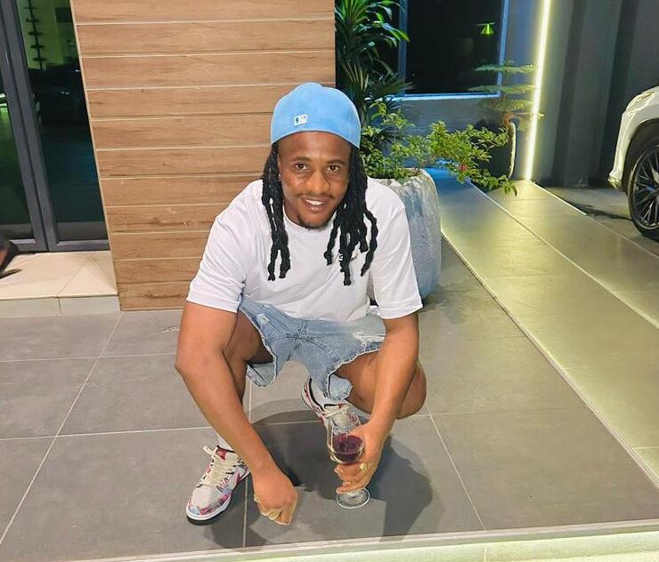 Emerging Nigerian artist SAF SAVAGE, born Steven Obaretin, has officially stepped into the music scene with the release of his debut project, Break Out EP, now available on all major streaming platforms.